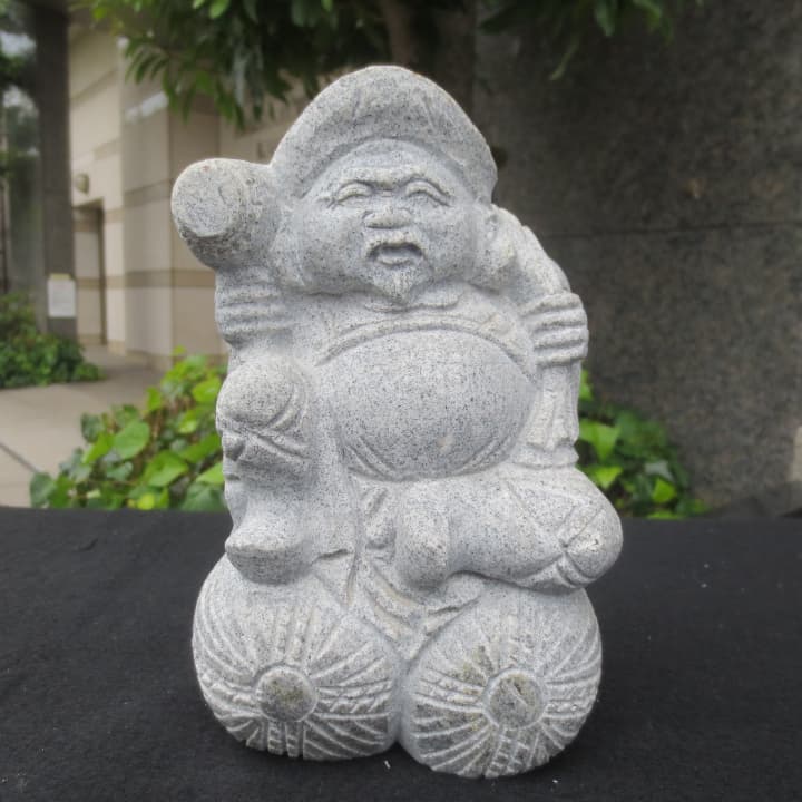 大黒天（Ｂ） 大黒様 置物 オブジェ 縁起物 雑貨 御影石 みかげ Amazon.co.jp: 大黒天（大） 大黒様 置物 オブジェ 縁起物 雑貨 御影石