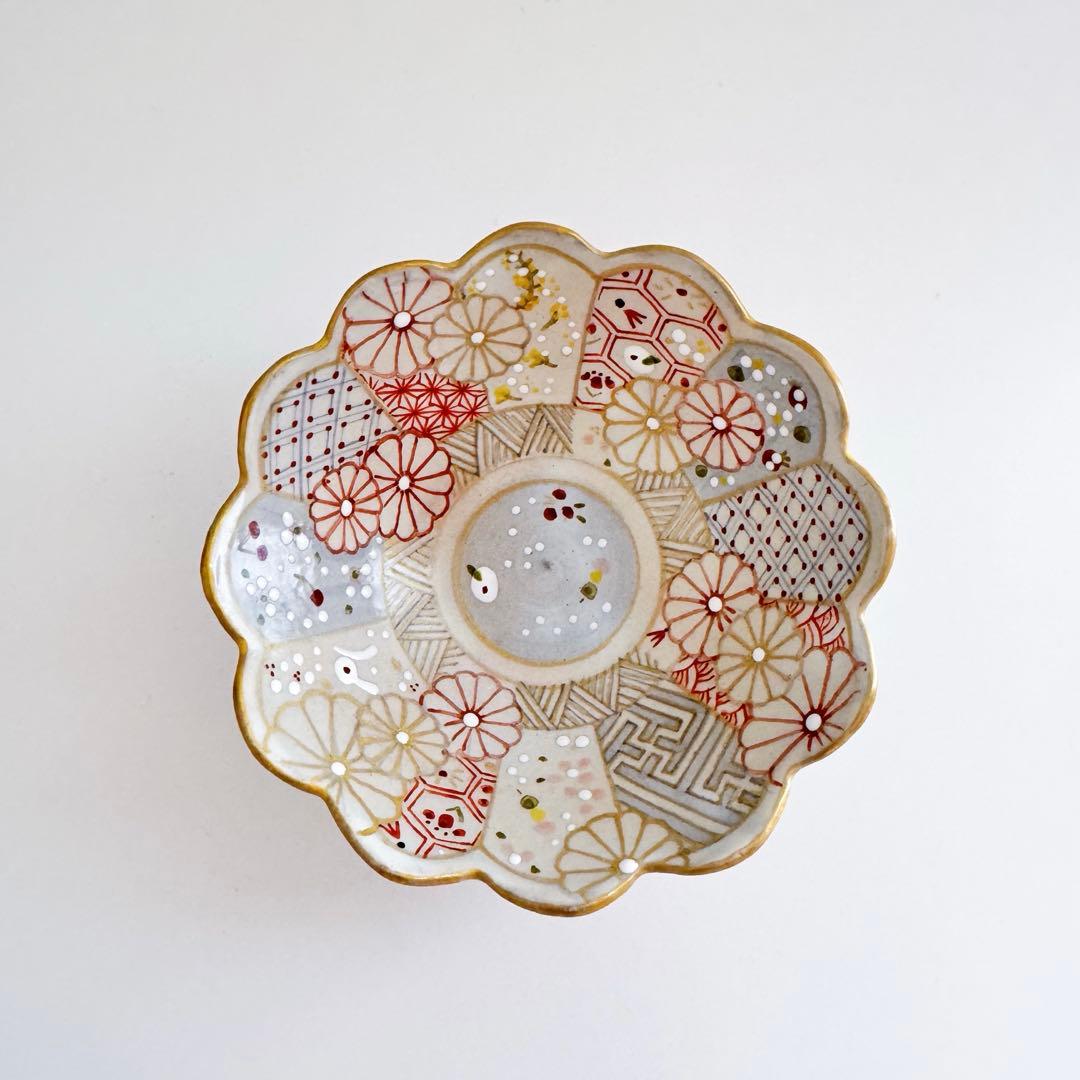 本日限定お値下げ！原依子さん 器 食器 小皿とセットもあります。 六寸皿 印判鳥獣五画 | SCOPE (スコープ)