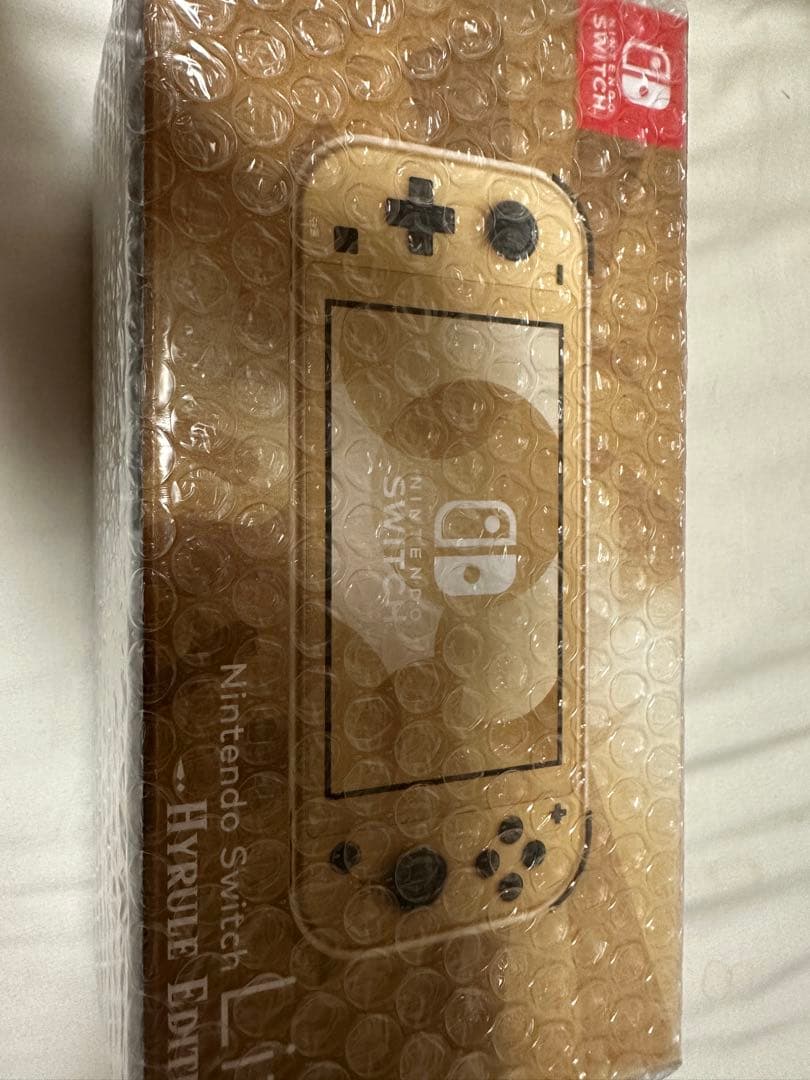 Nintendo Switch Lite本体 ハイラルエディション　おまけ付き Amazon.com: Nintendo Switch Lite Hyrule Edition - International