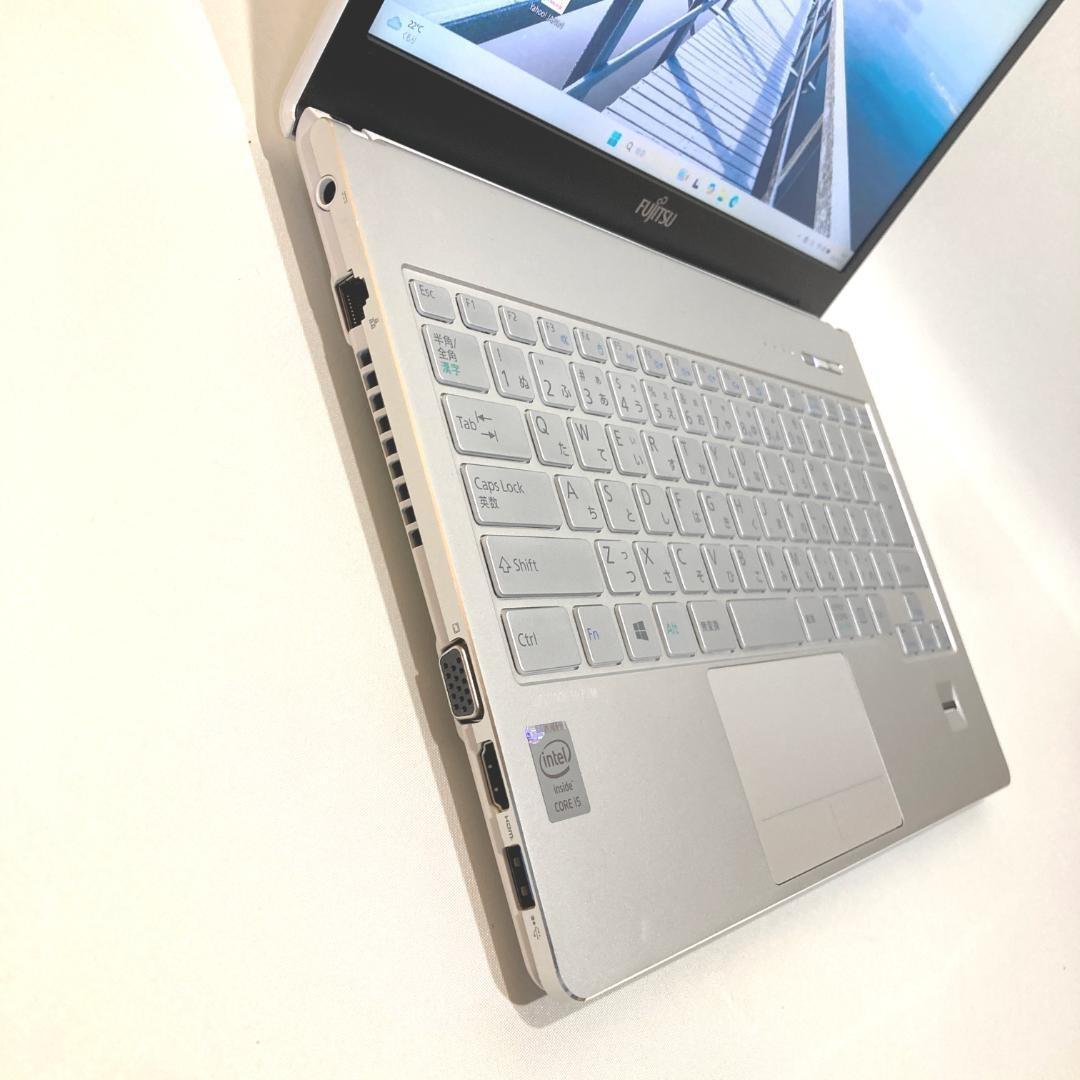 初心者向✨カメラ付・DVD◇シルバー・白◇すぐ使えるノートパソコン◇D303-