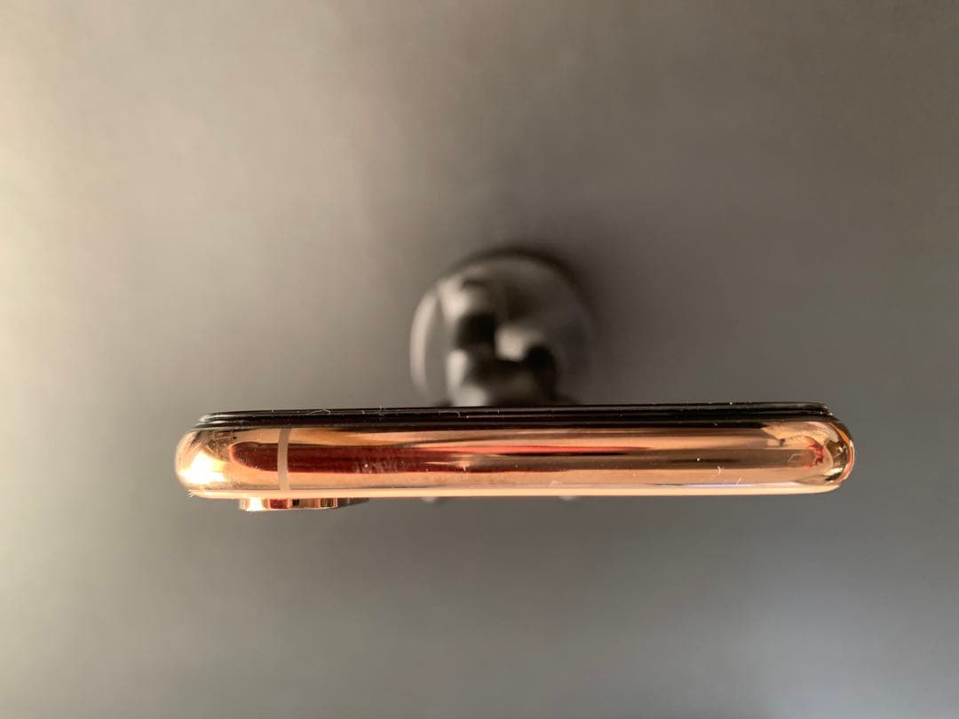 ジャンク iPhoneXsゴールド 87%バッテリー SIMフリー