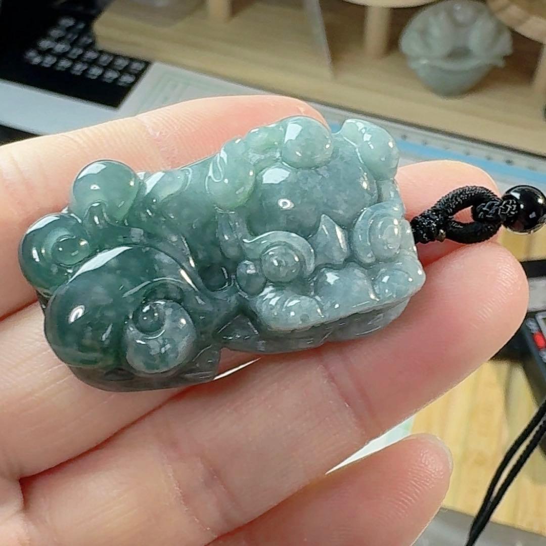 CS-0513天然本翡翠《本物保証》湖グリーン翡翠「貔貅」ペンダント