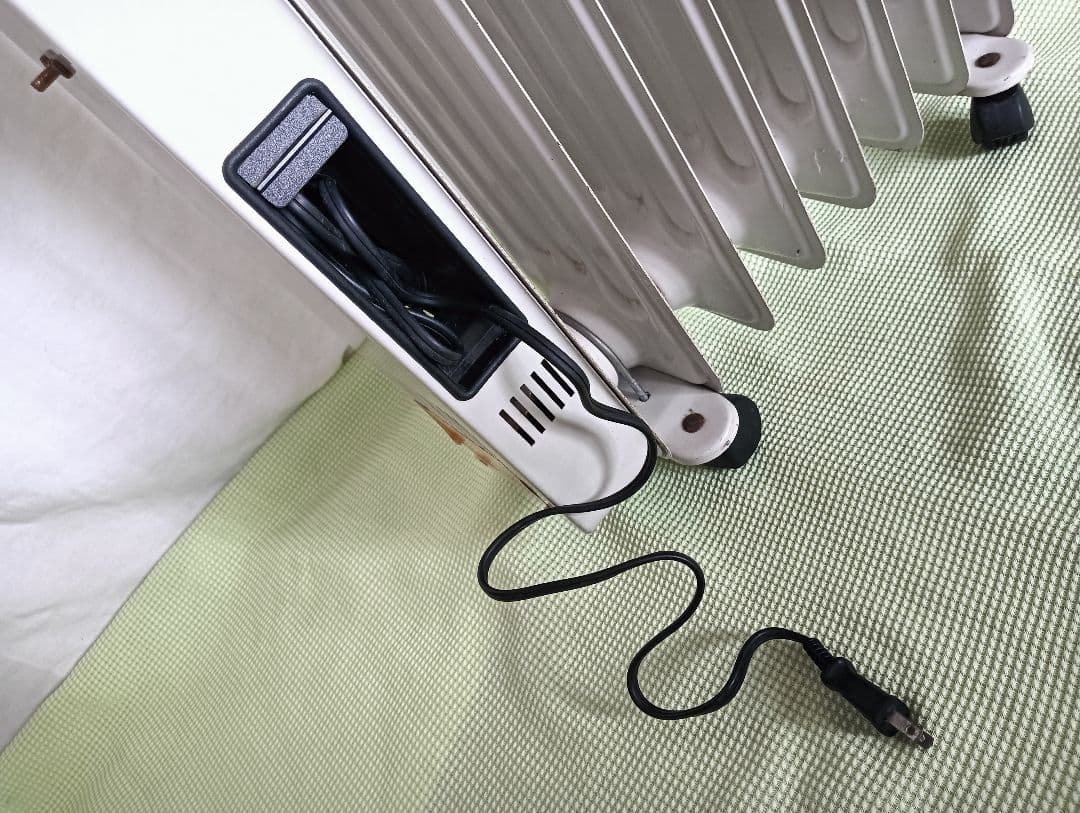 デロンギ オイルヒーター ✹暖房 昭和レトロ ヴィンテージ オールド