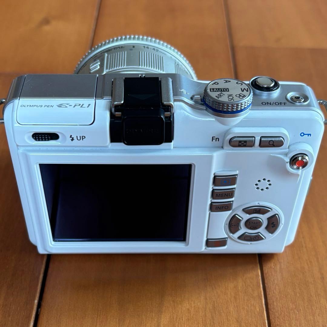 ✨スマホへ転送✨オリンパス PL1 ミラーレスカメラ - メルカリ