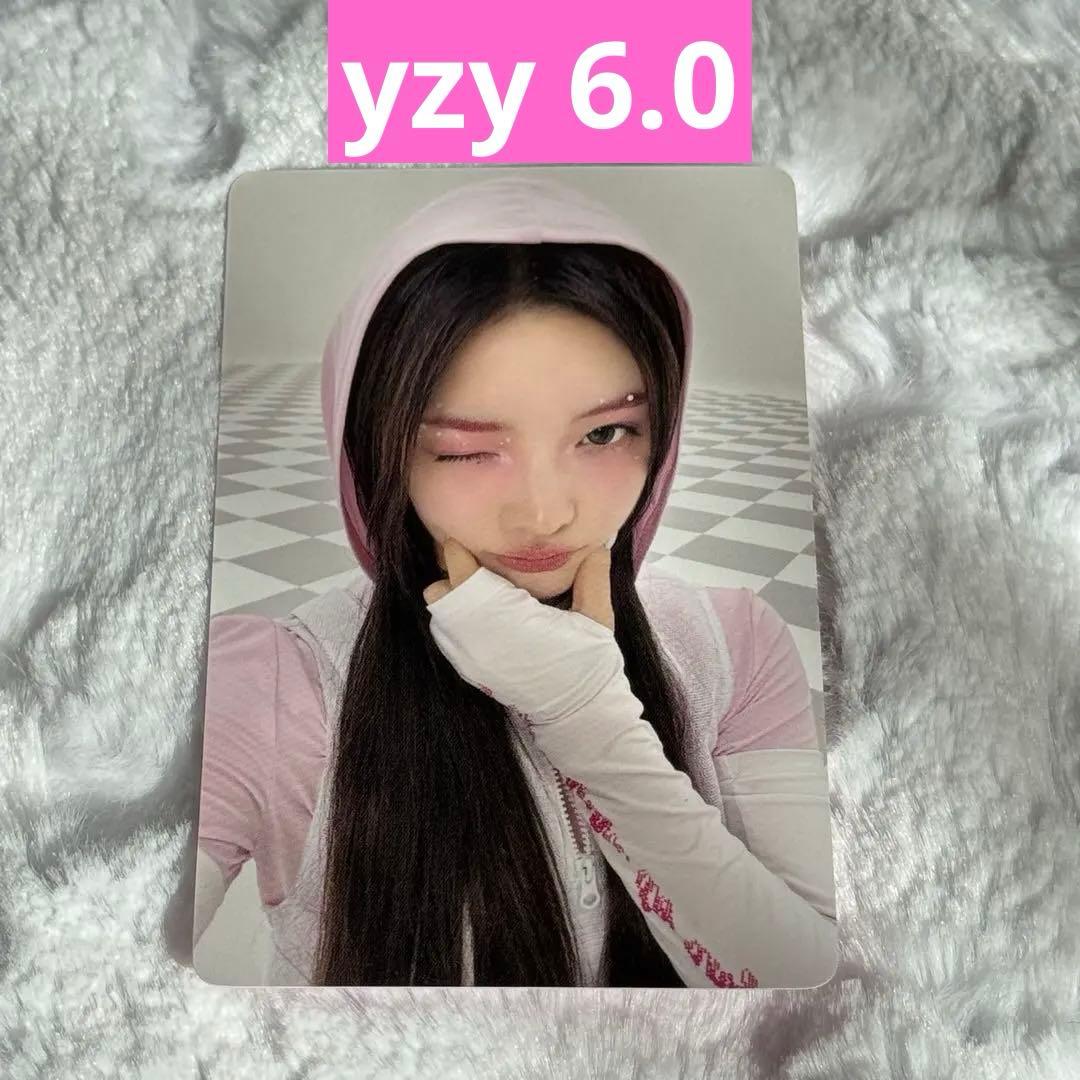 新品未使用 ILLIT bomb イロハ yzy 6.0 トレカ ラキドロ - メルカリ