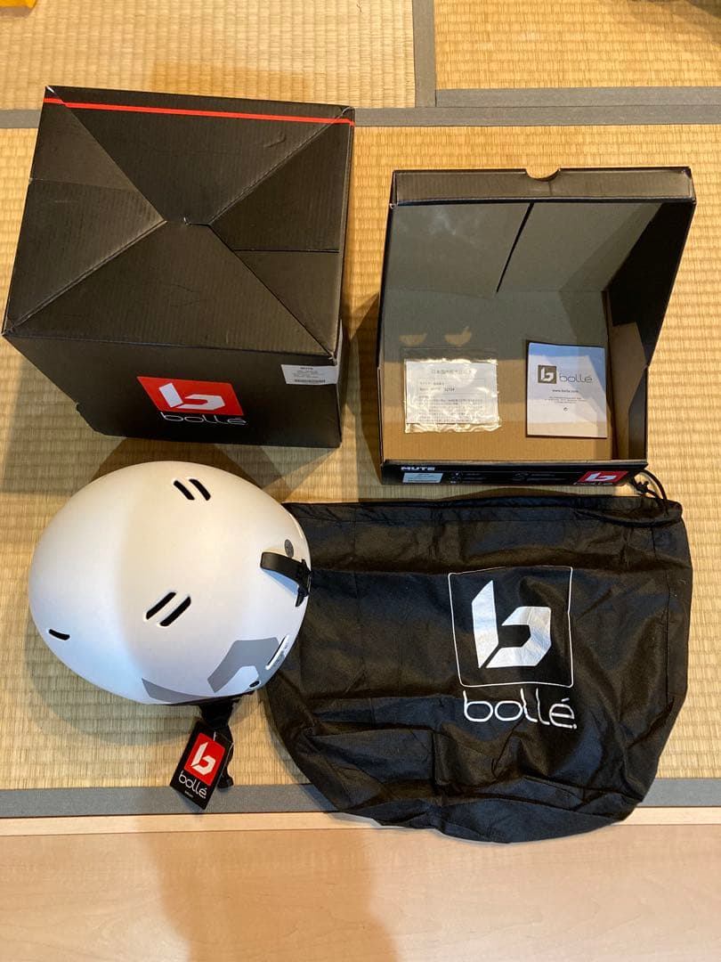 未使用品】ボレー ヘルメット ミュート32154ホワイト サイズL 現行