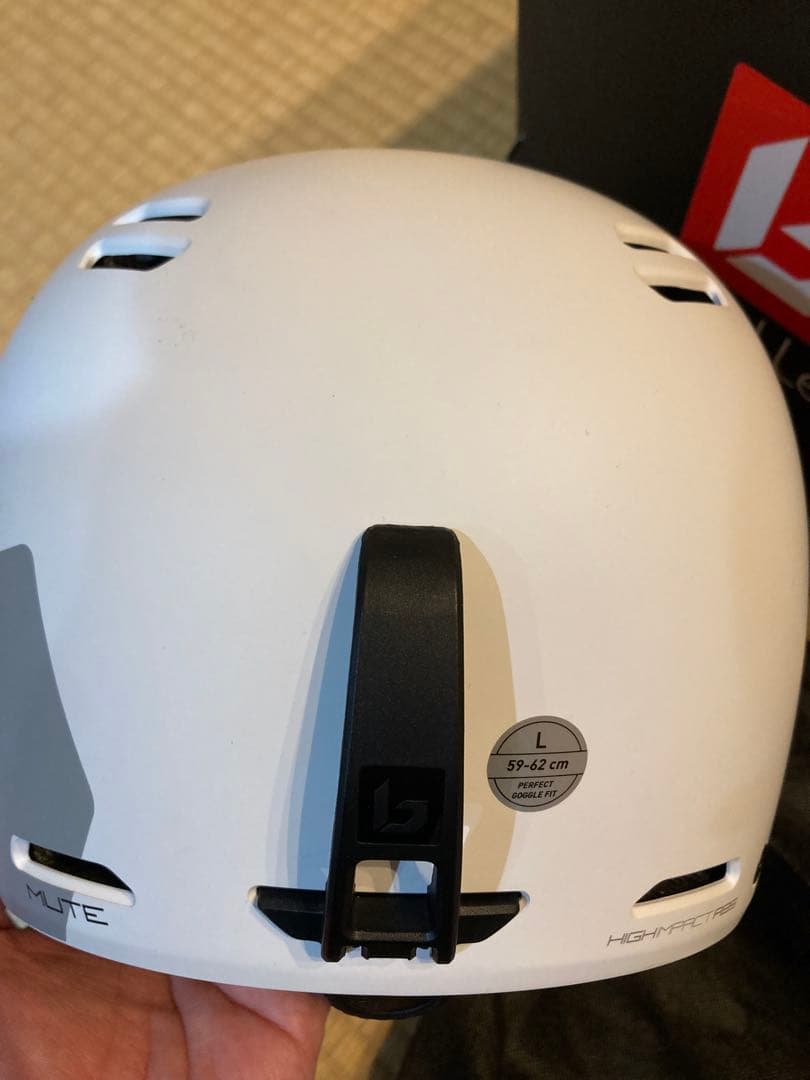 未使用品】ボレー ヘルメット ミュート32154ホワイト サイズL 現行
