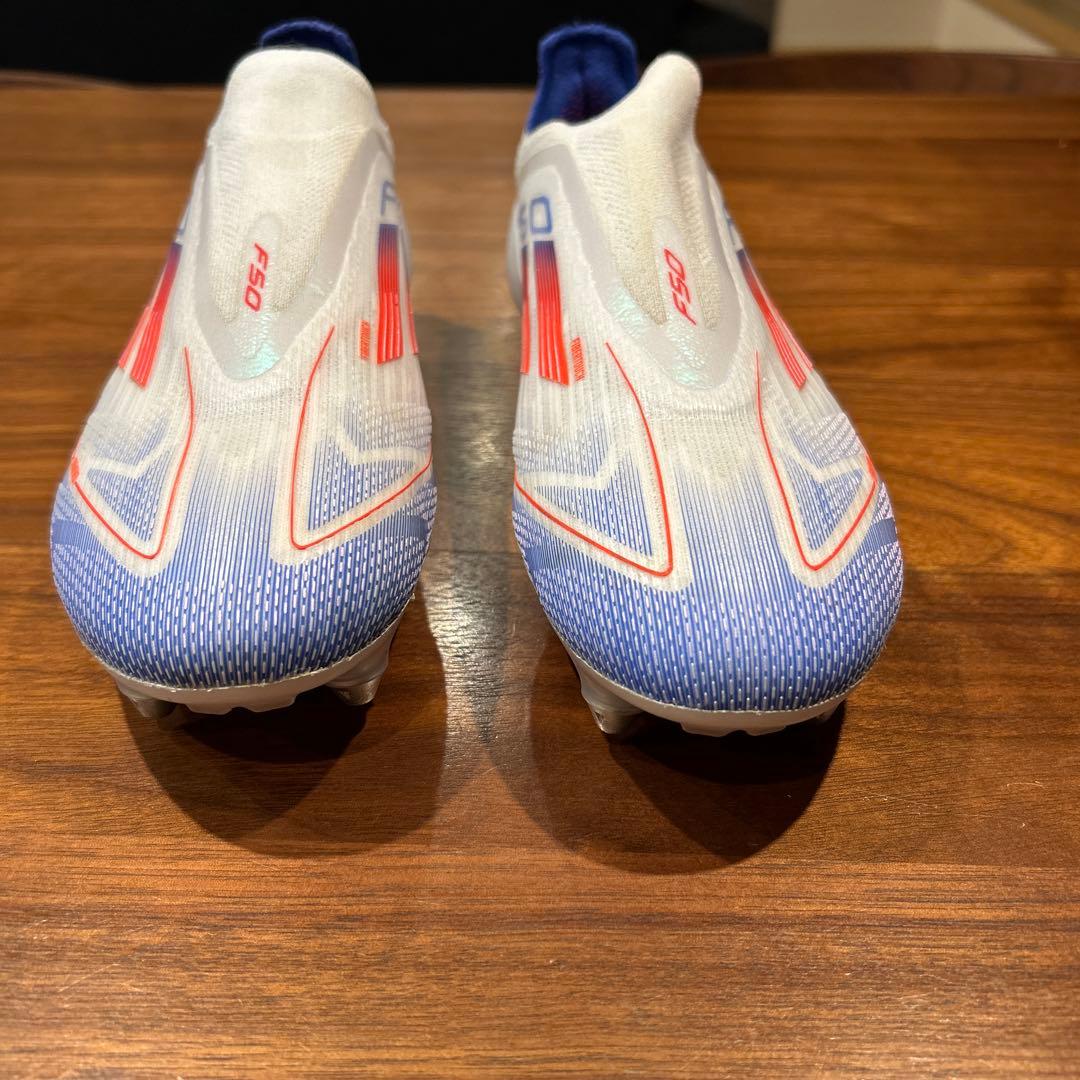 adidas F50 サッカーシューズ ホワイト/レッド/ブルー 24.5cm