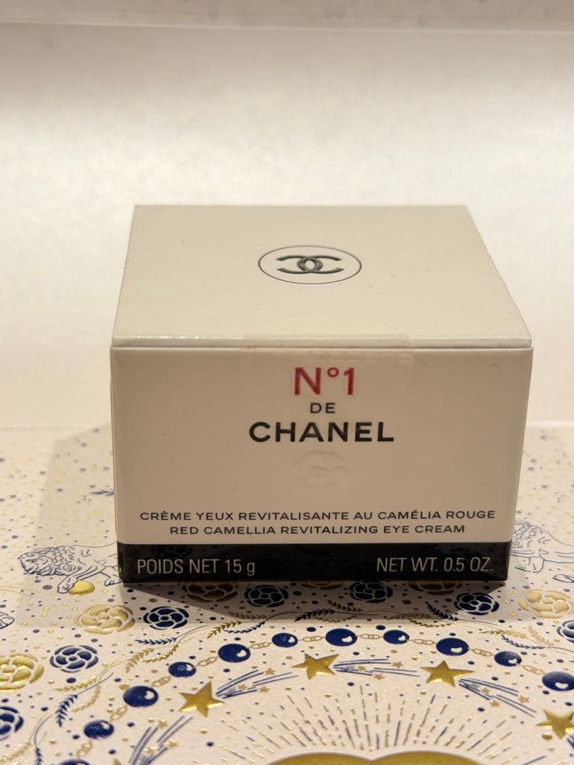CHANEL N°1 アイクリーム 15g シャネル / アイクリーム N°1 ドゥ シャネル 15gの公式商品情報｜美容