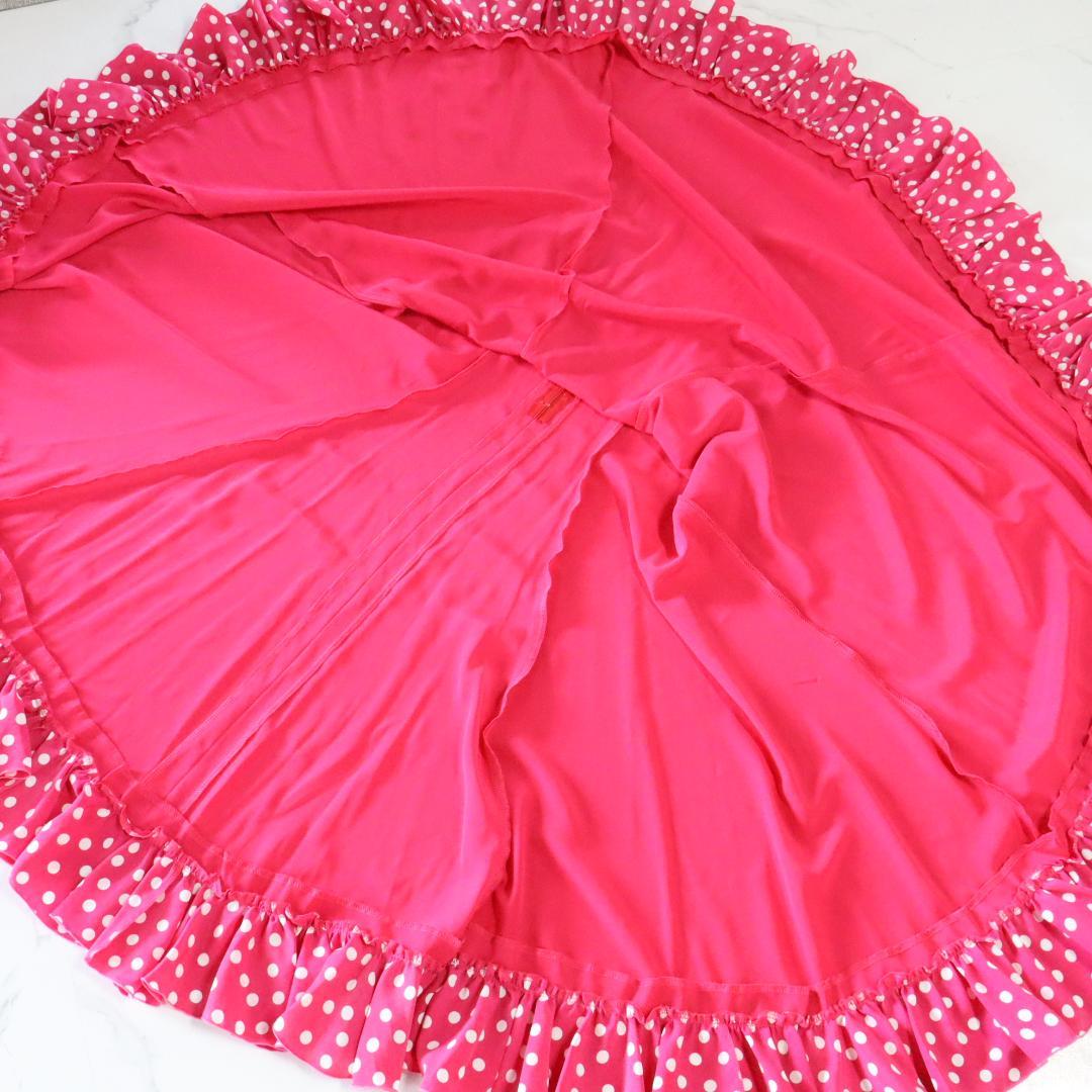 美品 フラメンコ衣装】鮮やかピンク×水玉 ファルダ 大きく広がる裾