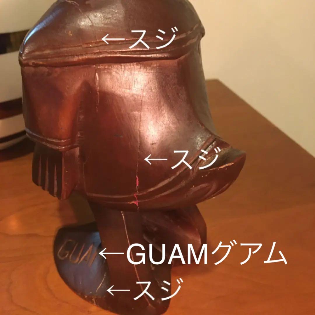 アメリカ ビンテージ 一刀彫りの精巧に彫られたドナルドダックの木彫り