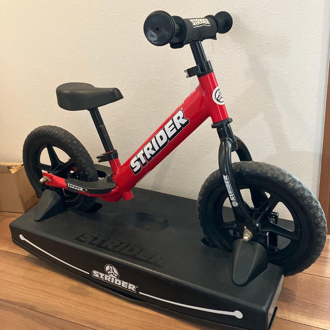 STRIDER スポーツ　12インチ 赤　ロッキングベース付き（一部部品無し） Amazon.co.jp: ストライダー スポーツモデル (STRIDER Sport) 12インチ