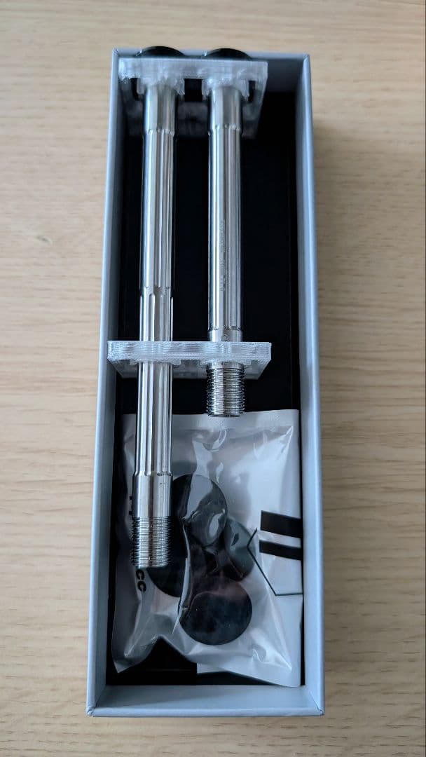 チタンスルーアクスル スペシャライズド用 ロードディスクブレーキバイク用隠しレバーチタンスルーアクスル