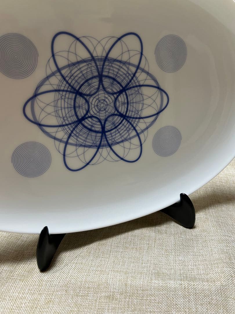 足立育朗 形態波動エネルギーの図形 希少品‼️楕円形皿‼️ - メルカリ