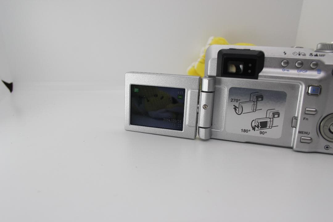 極美品）名機 PENTAX Optio 750Z 自撮り2種類の充電器付き - メルカリ