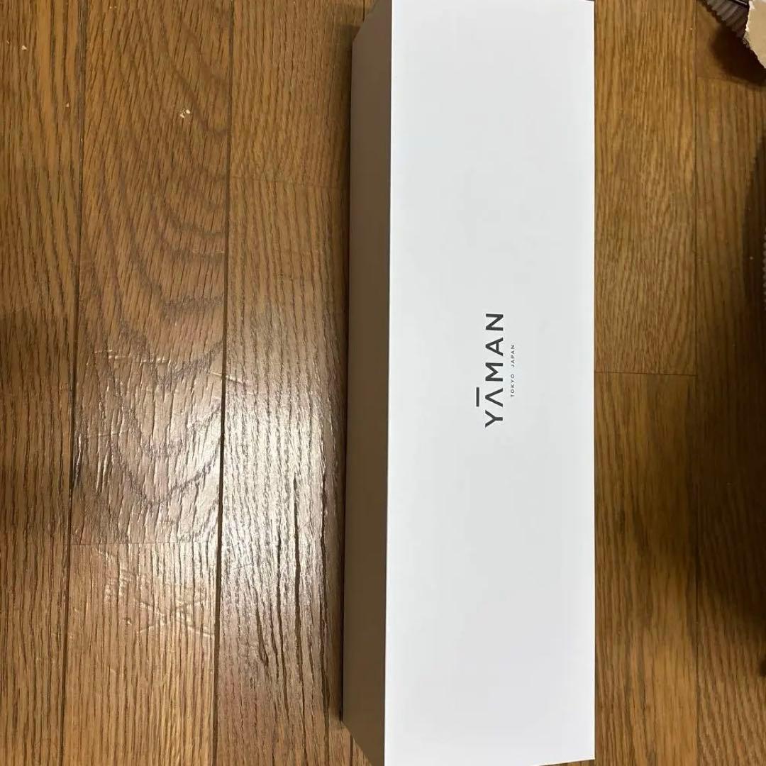 〈新品未使用〉YAMAN スムースアイロンフォトイオンプラスゴールドYJHB6 スムースアイロンフォトイオン プラス ゴールド YJHB6N [交流（コード