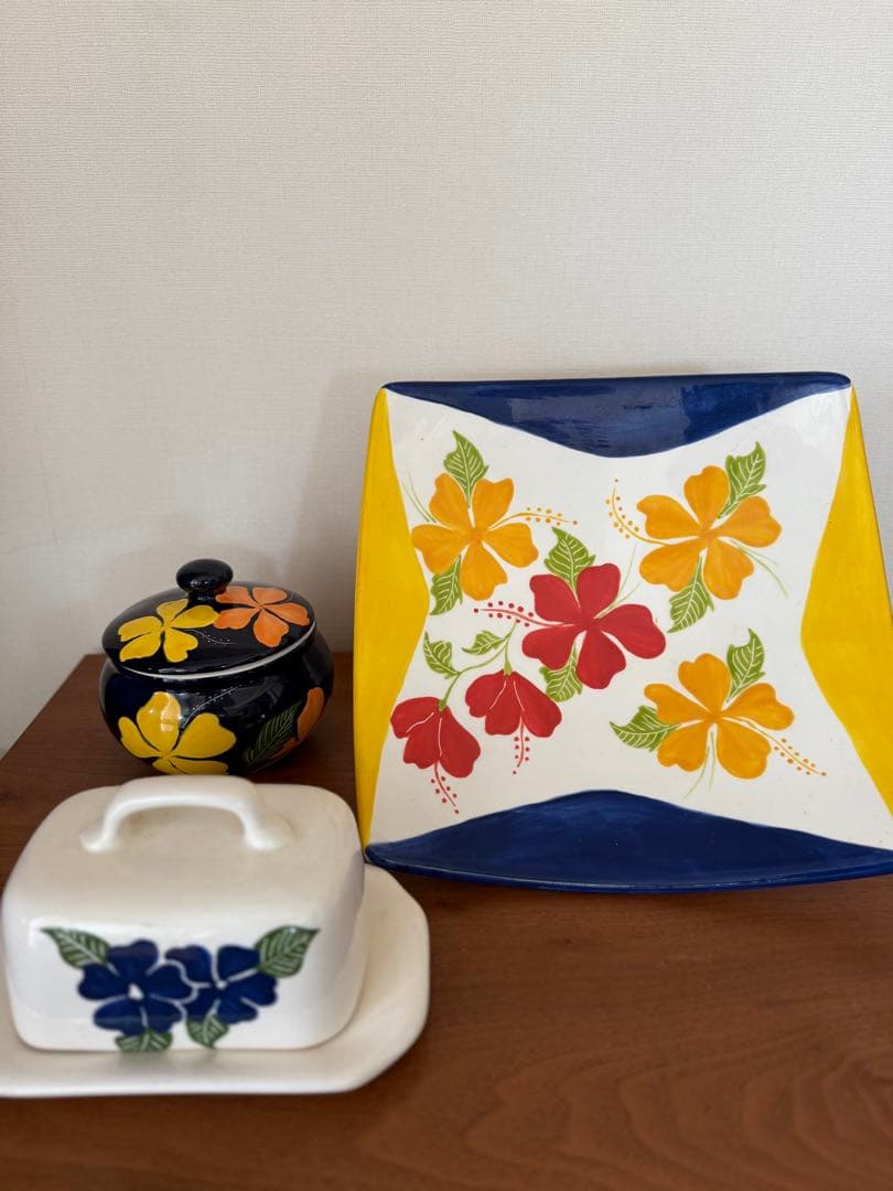 ヴィンテージ　タヒチ島　飾り皿、小物入れ計3点 ひつじのショーン プレート 17cm | aito製作所 | 美濃焼・瀬戸焼を中心