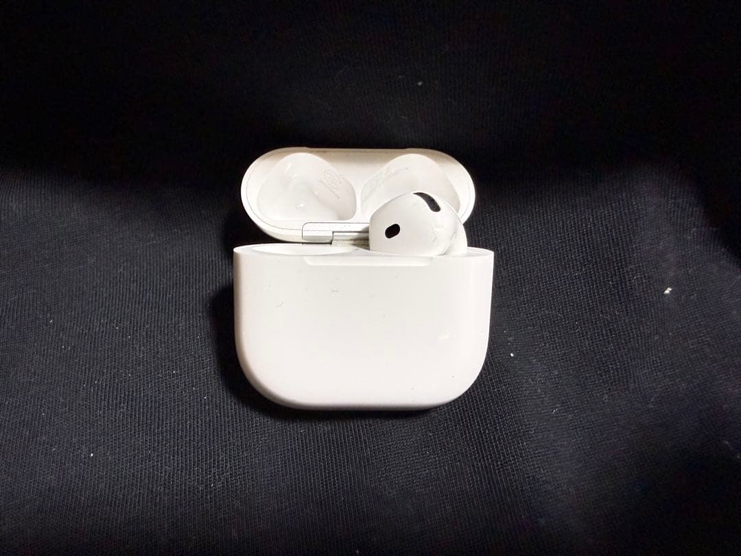 AirPods本体 ホワイト - メルカリ