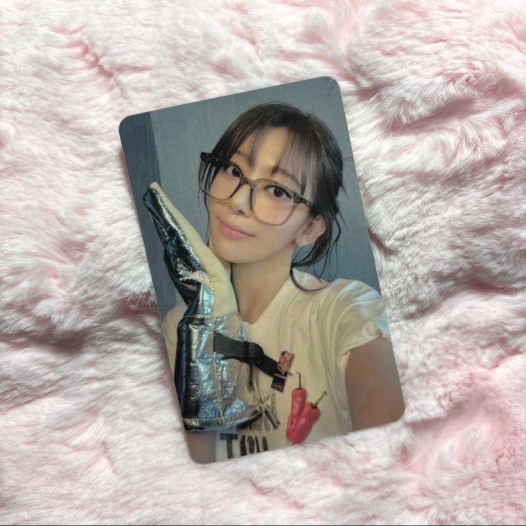 LESSERAFIM HOT withmuu ラキドロ サクラ - メルカリ