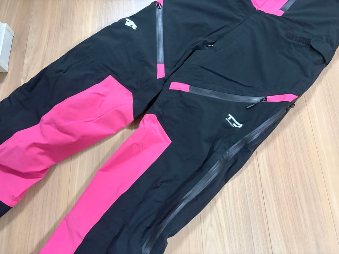 ☆22年・非売品・選手用☆お洒落 デサントメイト スキーウエア 上下