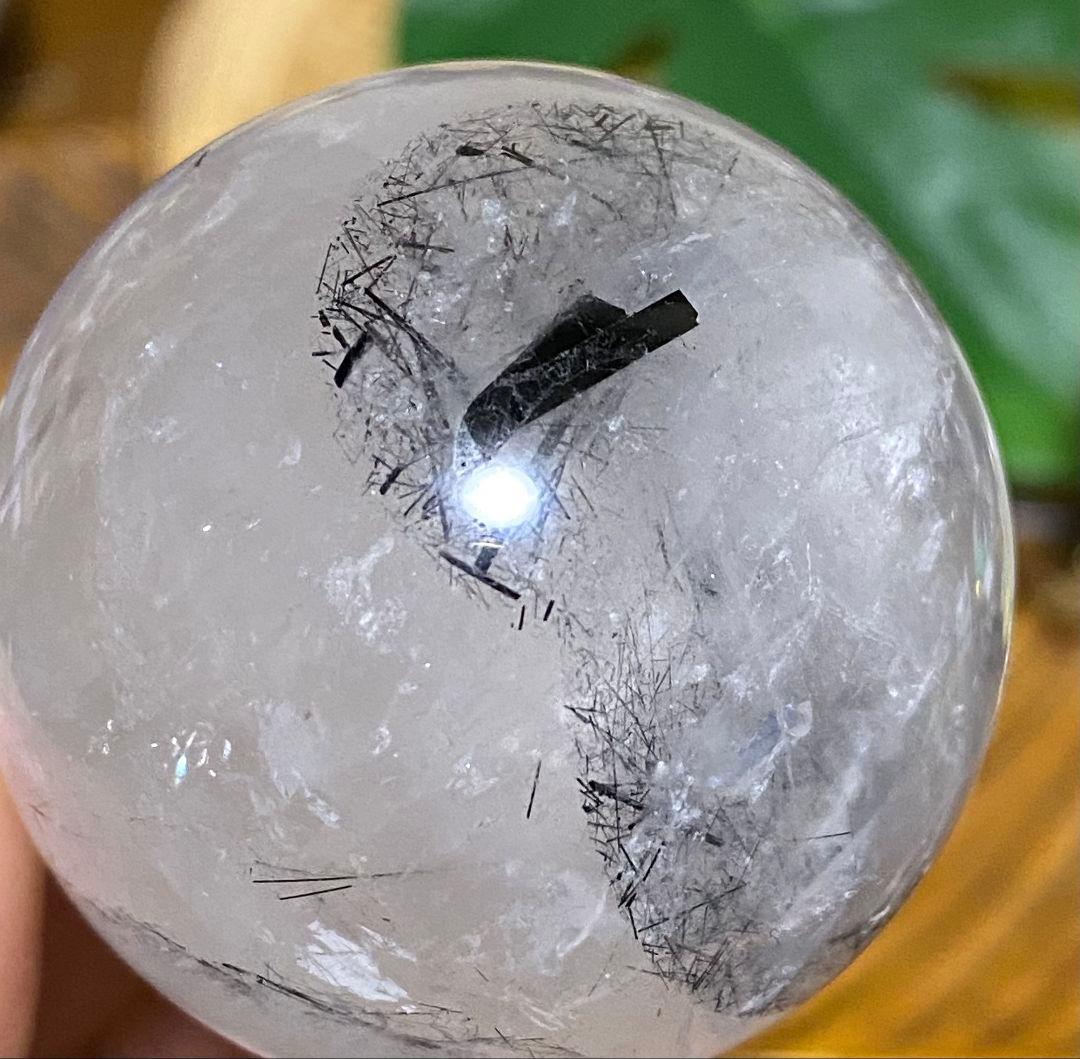 ⭐特価品⭐ブラックトルマリン入り水晶⭐スフィア⭐虹入り⭐キラキラ