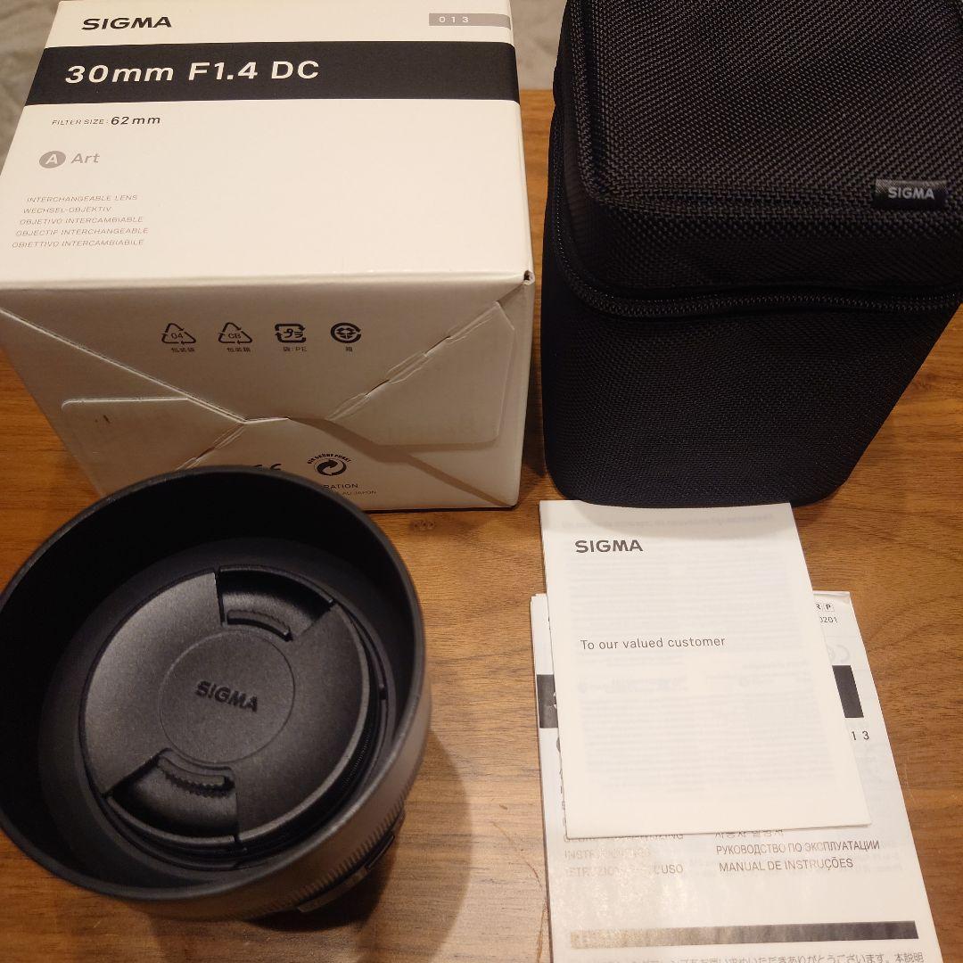 SIGMA 30mm F1.4 DC Art レンズ Amazon.co.jp: シグマ(Sigma) レンズ 30mm F1.4 DC DN マイクロフォー
