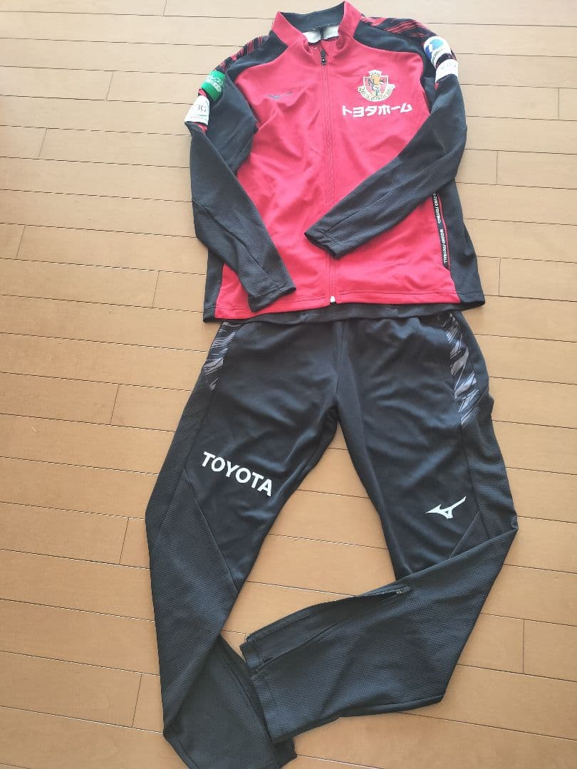 名古屋グランパス ジャージ 上下セット - メルカリ