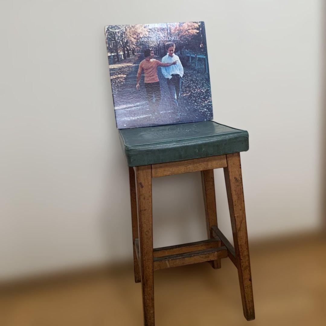 昭和レトロ　木製スツール 緑色クッション付き アンティーク　インテリア　オブジェ シャビーシックなスツール「緑」 アンティーク調 | 北海道美幌町