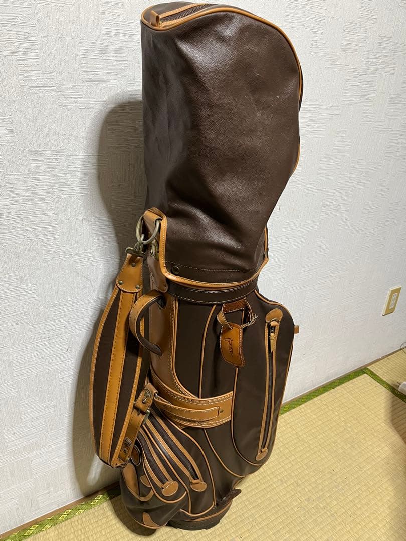 稀少！合成皮革 ！TRUSSARDI トラサルディ キャディバッグ - メルカリ