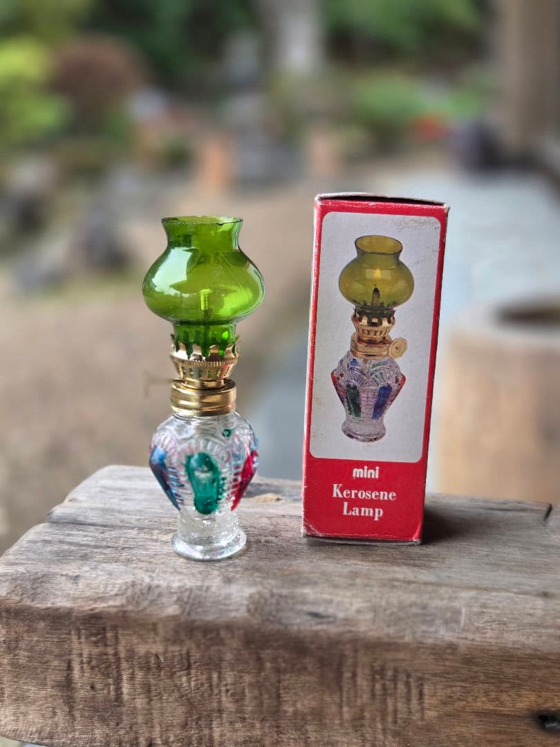 ミニオイルランプ 緑色ガラス ランプ レトロ アンティーク