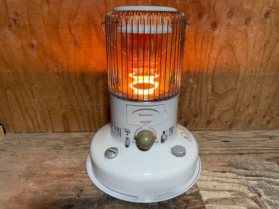 芯乾燥済 レインボー RB-25F 分解メンテナンス済 置台新品 17年製 TOYOTOMI レインボーストーブ RB-25F(ファインピンク)の商品紹介