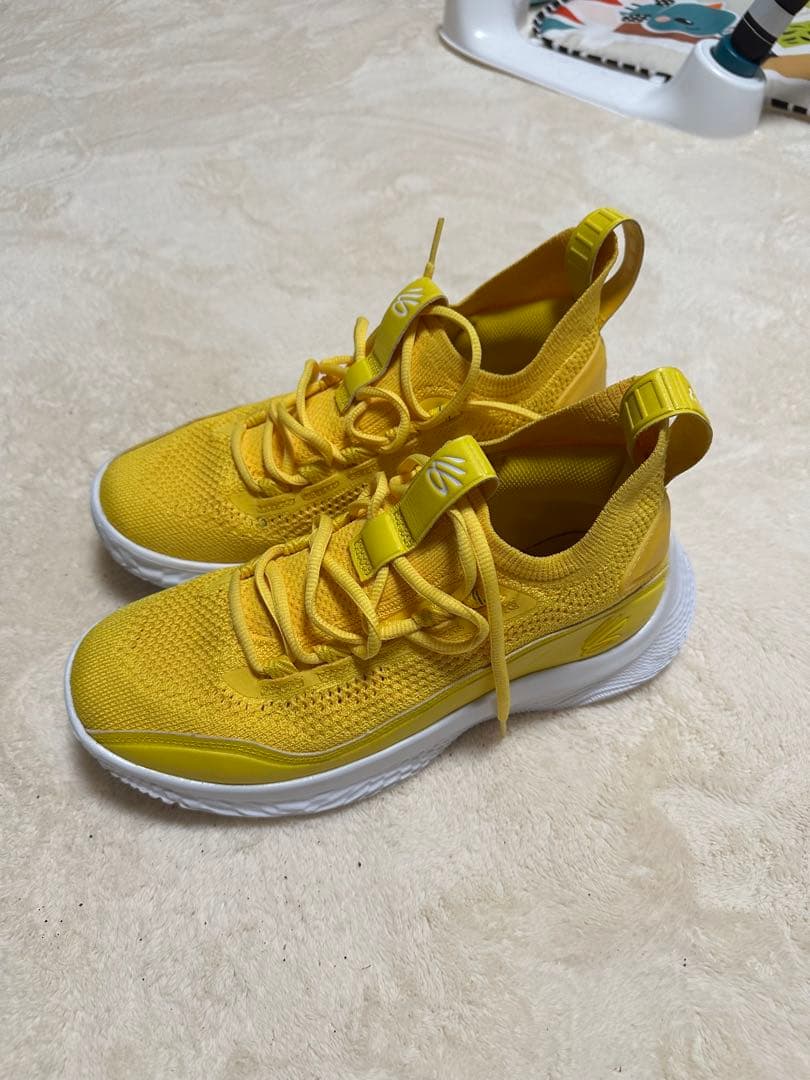 バスケットボールシューズ バッシュ curry8 ポップコーン 希少モデル