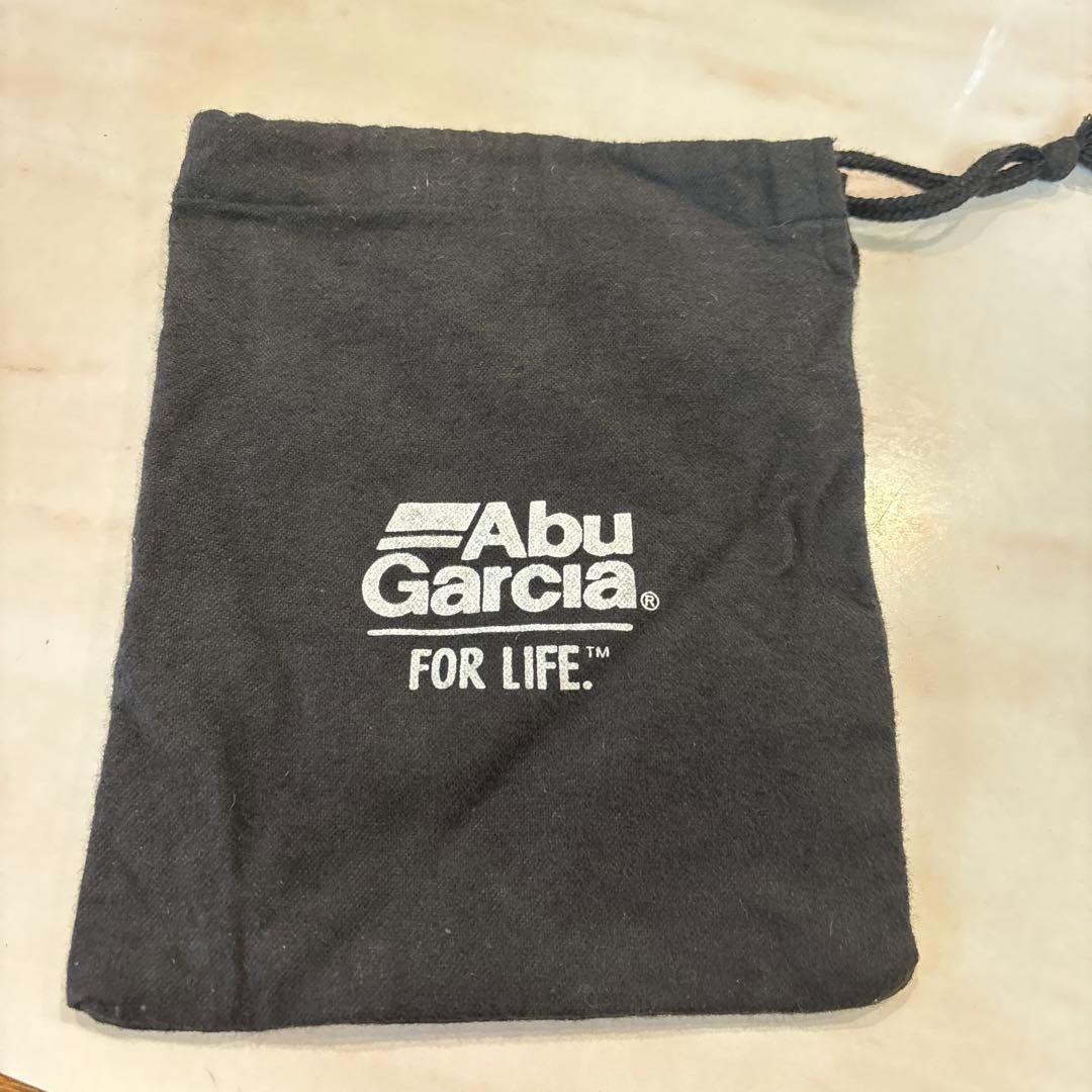 Abu Garcia 5500迷彩ベイトリール 美品アブ ガルシア - メルカリ