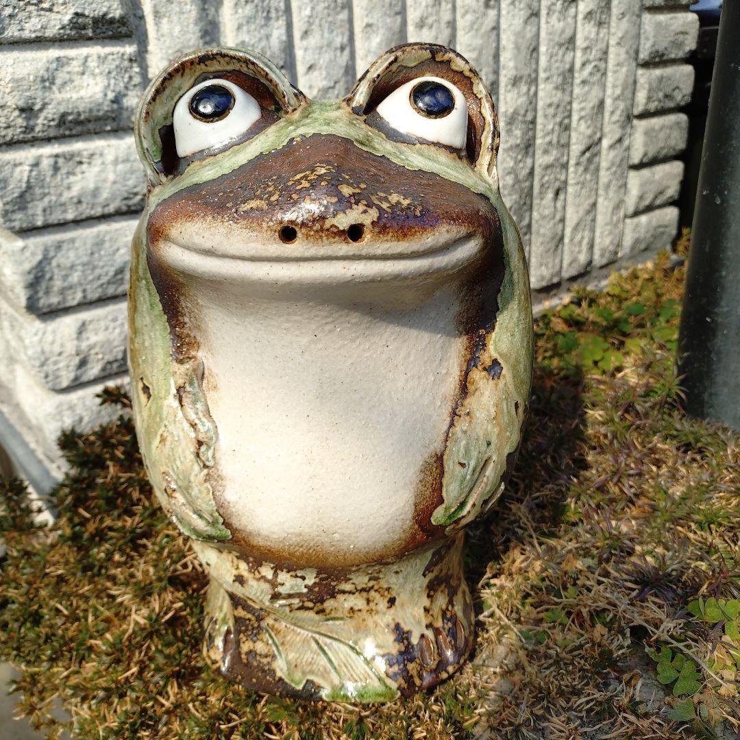 信楽焼 手作り出目立ち蛙 蛙 かえる カエル - メルカリ