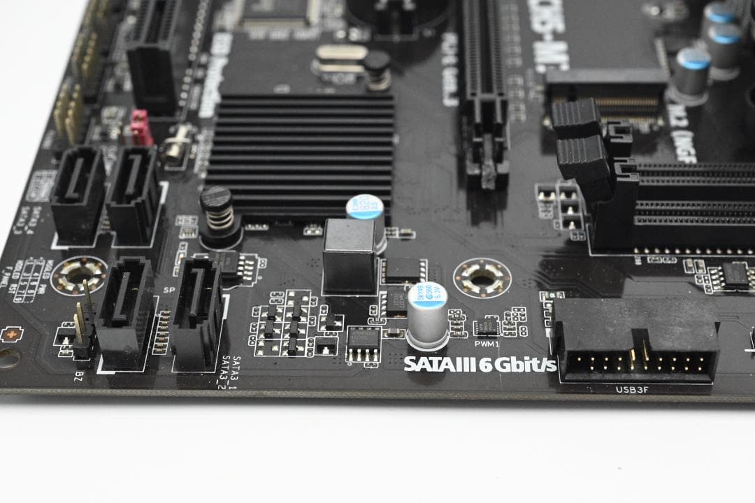 Intel Core i7-8700 3.2GHz CPU 動作確認済み