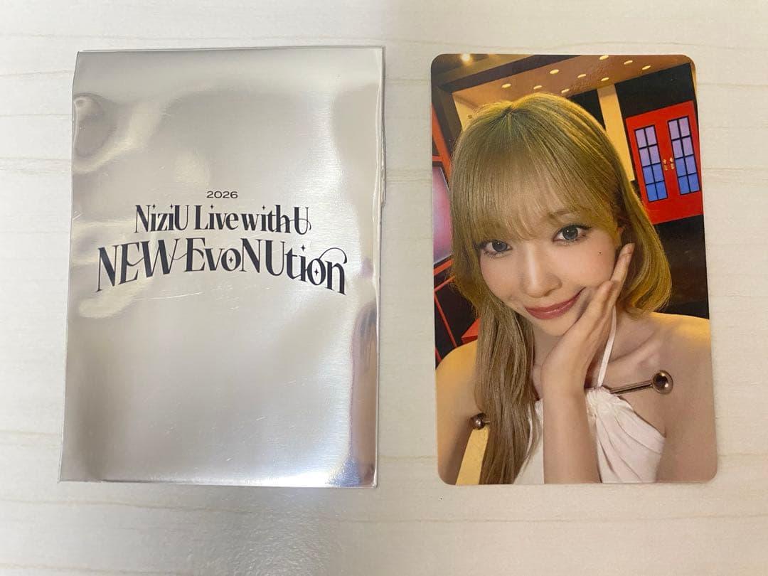 NiziU マユカ 特典トレカ - メルカリ