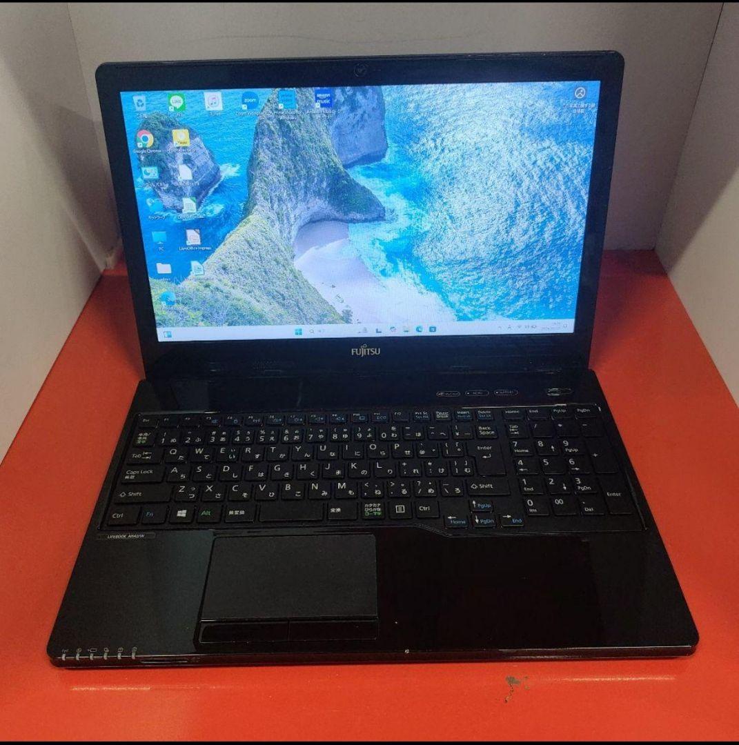 富士通 ノートパソコン Windows11 オフィス付き 爆速SSD搭載 極美品