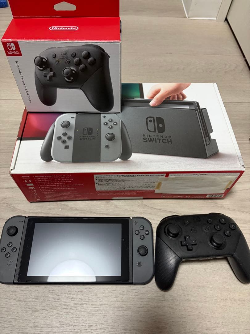 Nintendo Switch 本体 グレー コントローラ付 - メルカリ