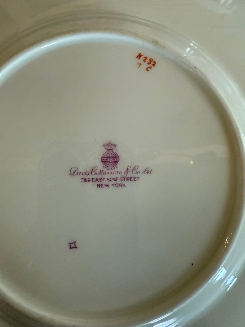 Davis Collamore & Co. フルーツ装飾プレート - メルカリ