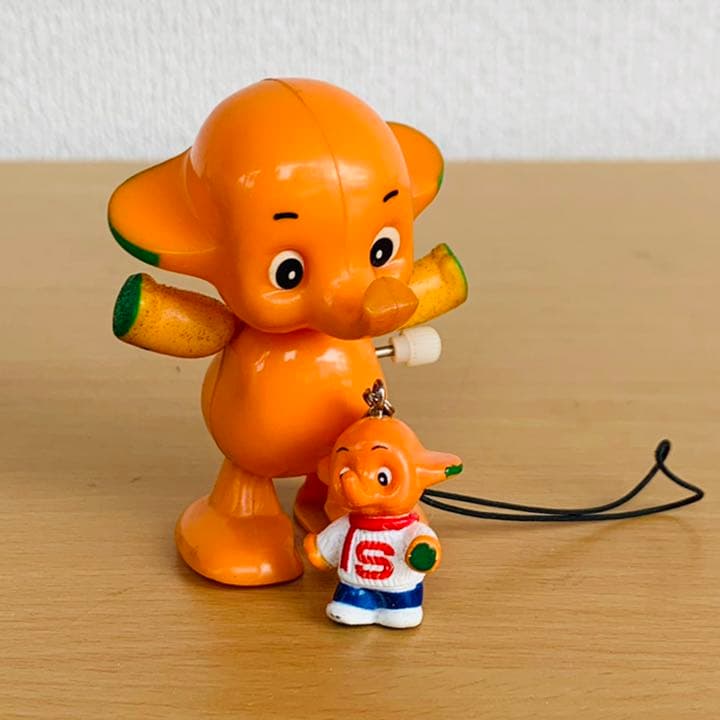 サトちゃんトコトコ人形 - メルカリ