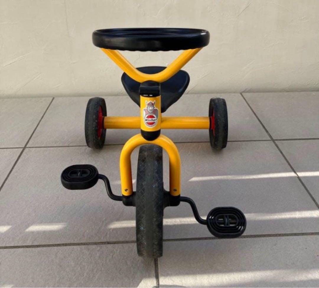 BorneLund. 三輪車 黄色/黒 ペリカンデザイン三輪車 丸ハンドル 黄色: バリエーション表示