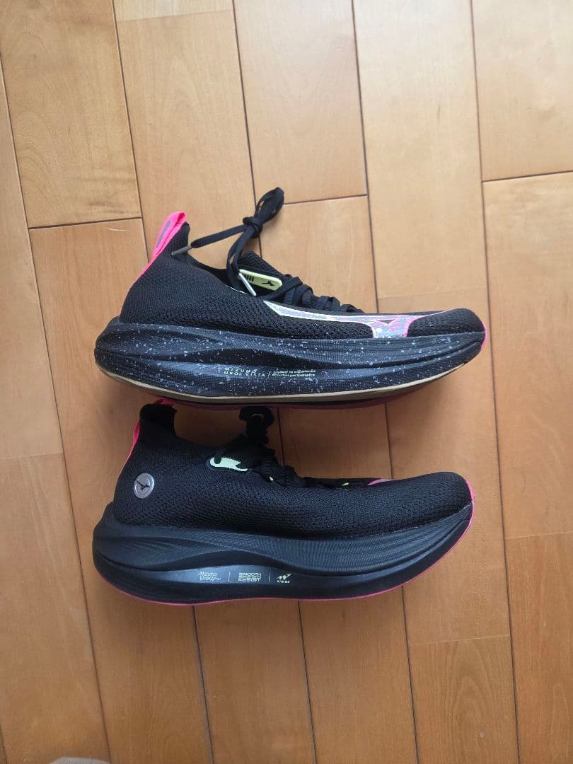 【美品！】MIZUNO NEO VISTA　25.5cm