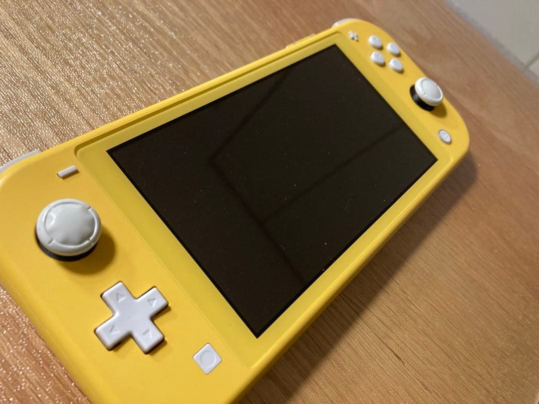 ニンテンドースイッチライト 2台 ジャンク品 - メルカリ