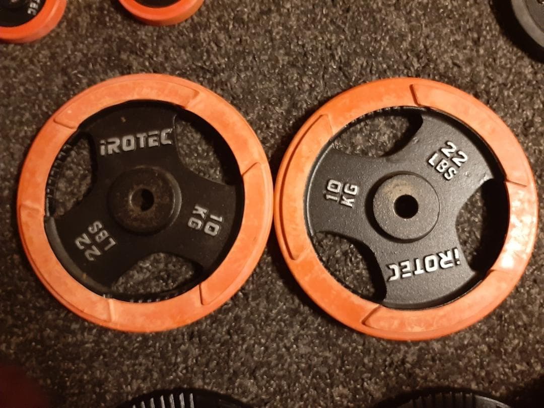 IROTEC　アイロテック 　ダンベル/バーベルプレート10kgx2 （ラバー付 IROTEC（アイロテック） バーベル プレート アイアンプレート10KG [2枚