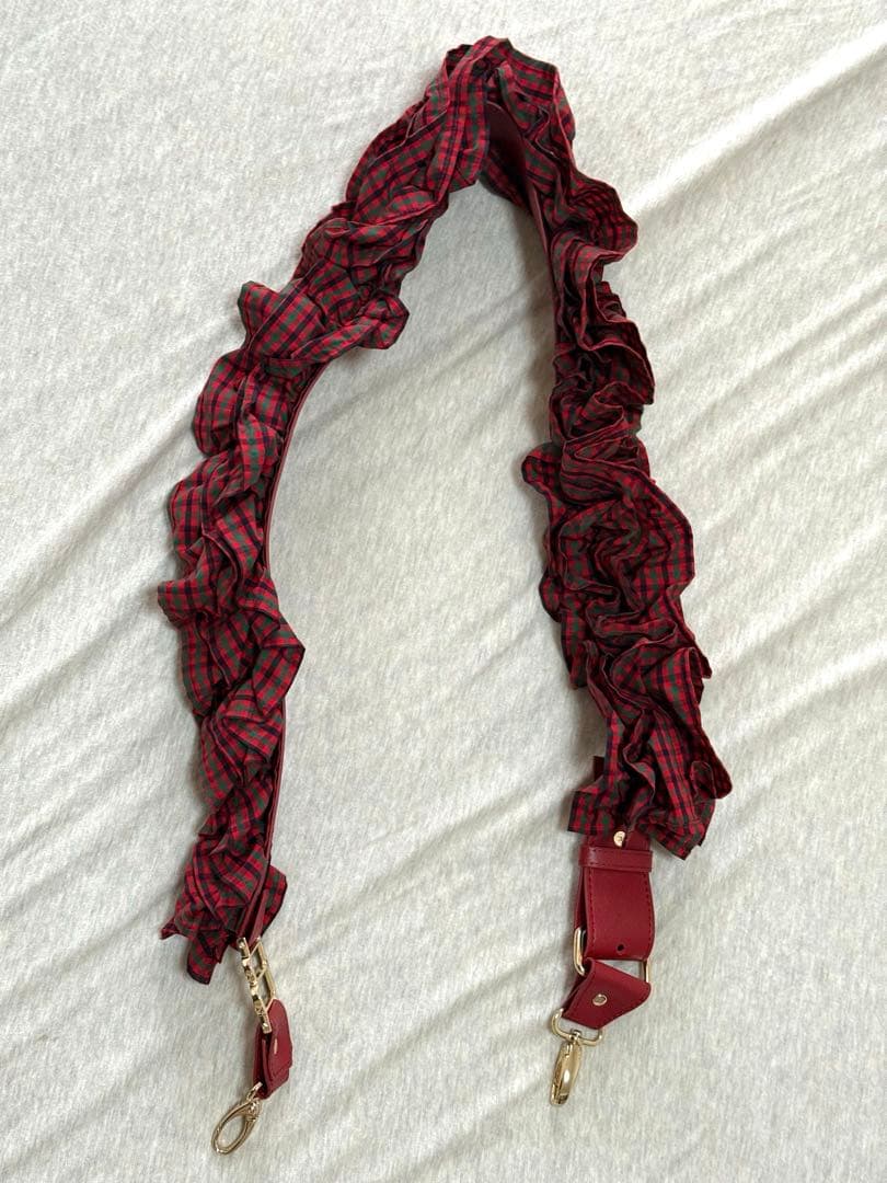 な*き様 ファミリア×Bibiy. ショルダーストラップ赤 - メルカリ