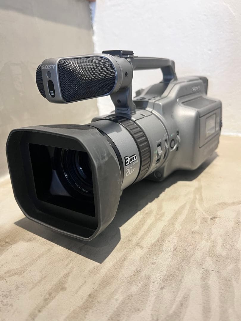 【動作未確認品】SONY DCR-VX1000 miniDV ハンディカム DCR-VX1000 ハンディカム® デジタルビデオカメラレコーダー | Gallery