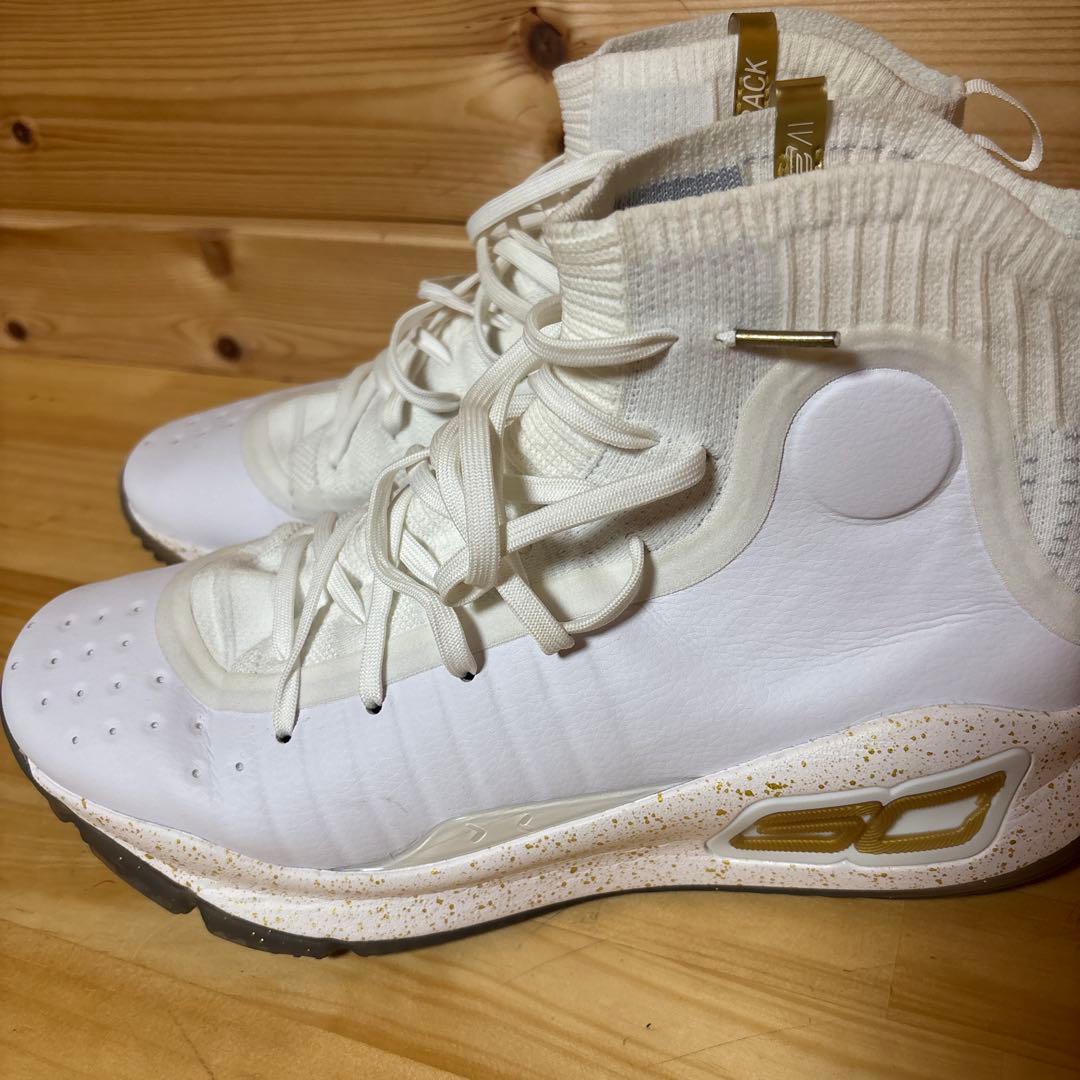 Under Armour Curry 4 ホワイト/ゴールド　28cm Buy Under Armour Curry 4 'White Gold' 2017 - 1298306 102 | GOAT CA