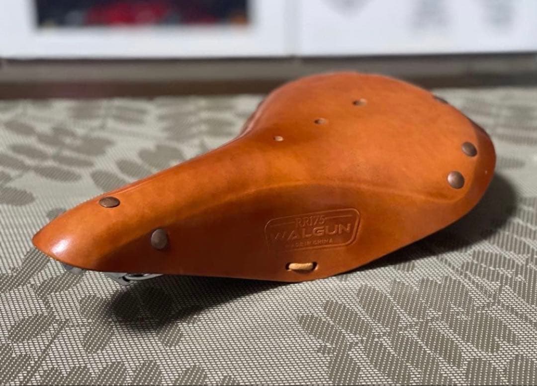 新品未使用☆WALGUN レザーサドル BROOKS B17 MATEに最適♪ - メルカリ