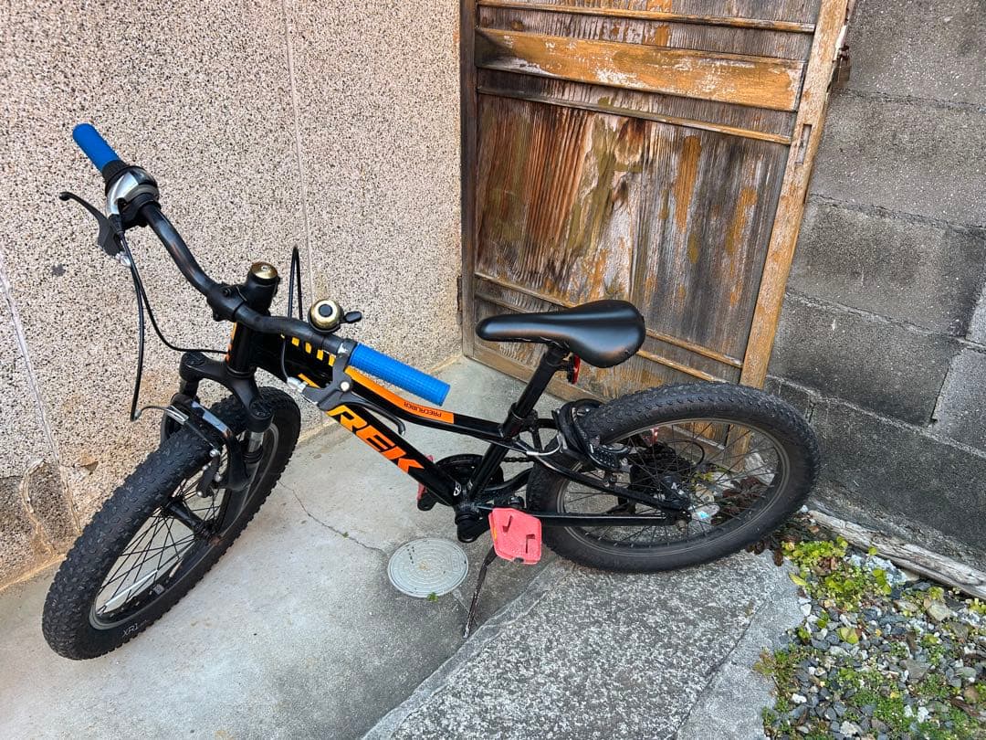 直接受け渡し希望』TREK キッズバイクPrecaliber 20インチ - メルカリ