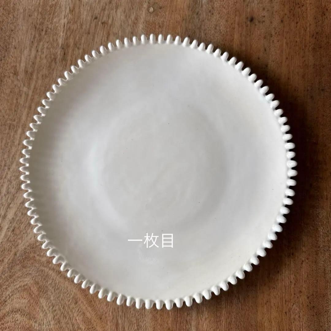 aya courvoisier アヤクヴァジエ パールプレート ②③二枚セット PERLE WHITE medium / AYA COURVOISIER | cafe des